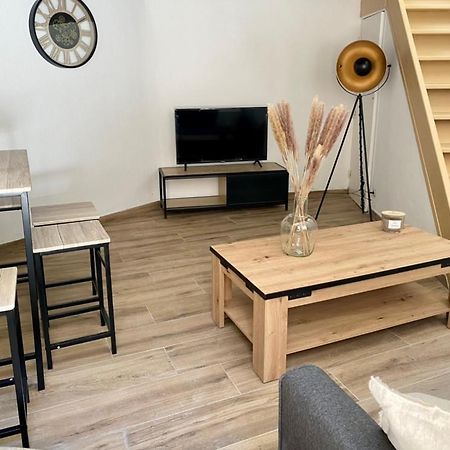 Delice De Nimes Apartamento Exterior foto