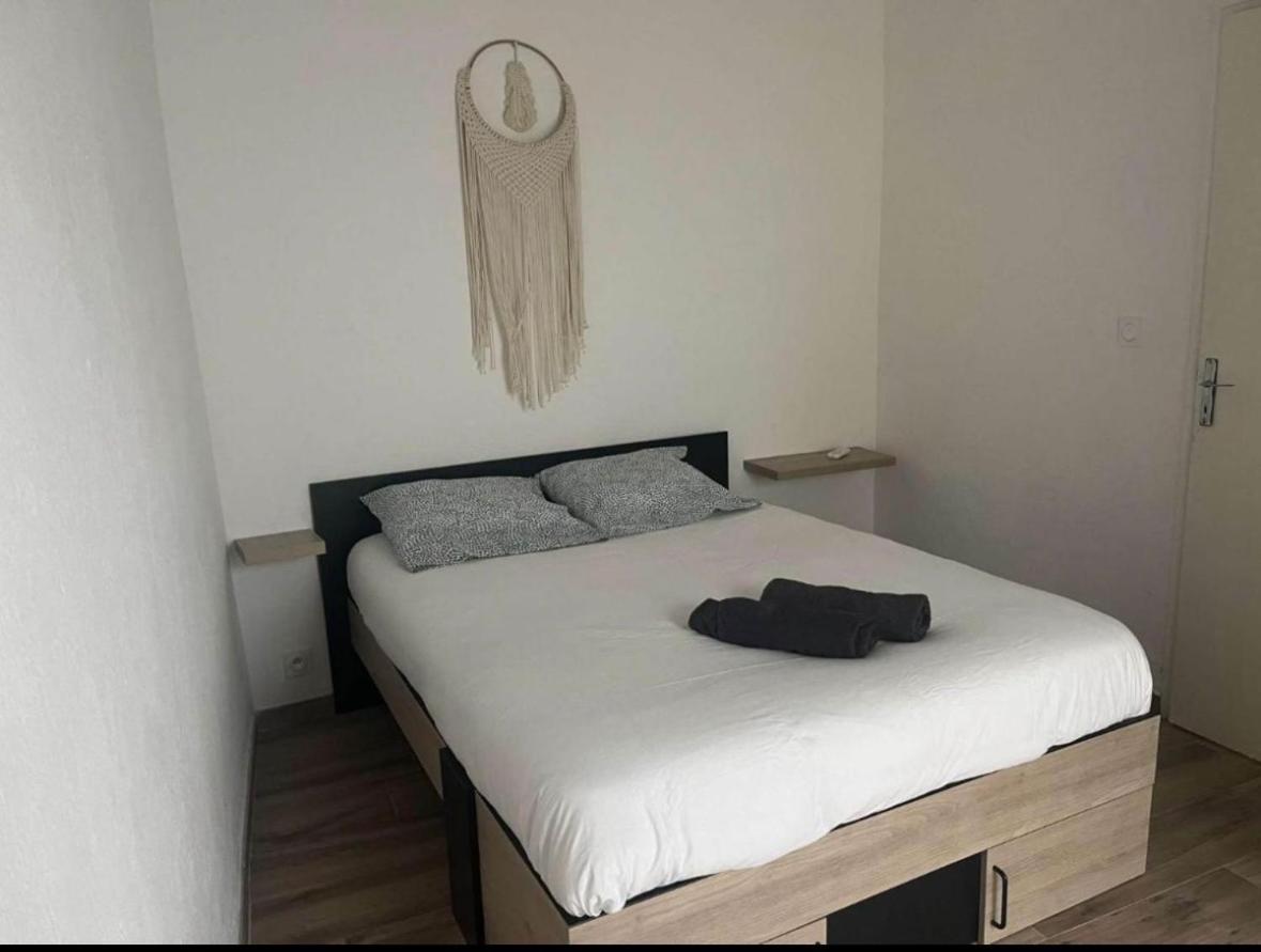 Delice De Nimes Apartamento Exterior foto