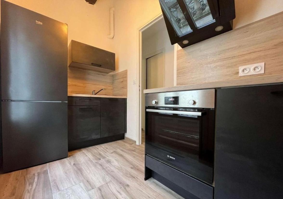 Delice De Nimes Apartamento Exterior foto